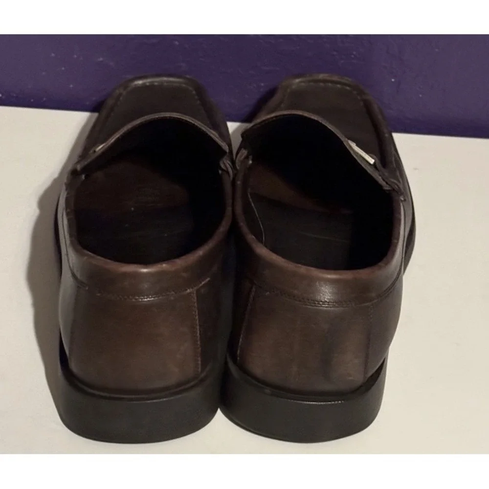 Gucci brown leather